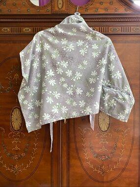 Boppy Floral cotton nursing cover with pocket